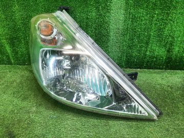 ФАРА НА NISSAN PRESAGE TU31