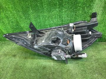 ФАРА НА NISSAN PRESAGE TU31