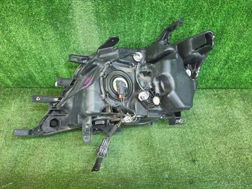 ФАРА НА NISSAN SERENA C26