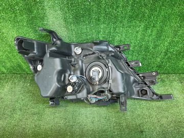 ФАРА НА NISSAN SERENA C26