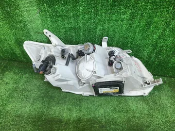 ФАРА НА TOYOTA AXIO NZE141