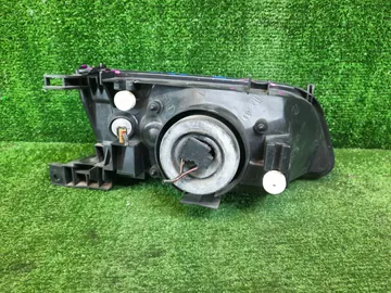 ФАРА НА NISSAN SUNNY B15