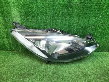 ФАРА НА MAZDA DEMIO DE3FS