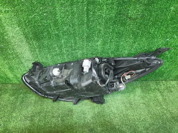 ФАРА НА MAZDA DEMIO DE3FS