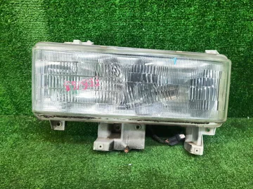 ФАРА НА MITSUBISHI CANTER FE516B