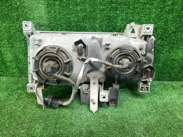 ФАРА НА MITSUBISHI CANTER FE516B