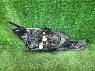 ФАРА НА MAZDA AXELA BK5P