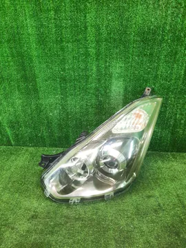 ФАРА НА TOYOTA WISH ZNE10