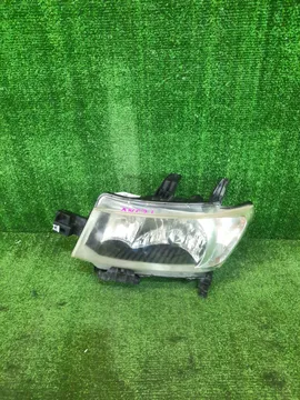 ФАРА НА TOYOTA BB QNC20