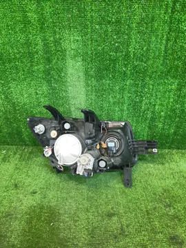 ФАРА НА TOYOTA BB QNC20