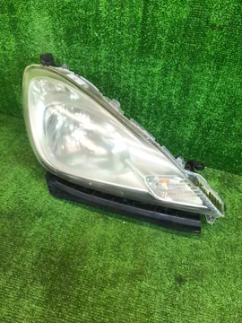 ФАРА НА HONDA FIT GE6