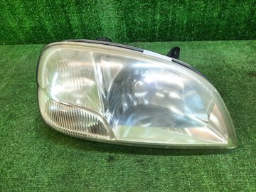 ФАРА НА SUZUKI SWIFT HT51S