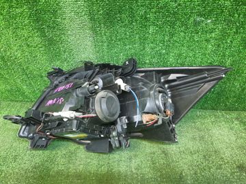 ФАРА НА TOYOTA AURIS NZE151H