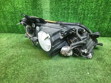 ФАРА НА TOYOTA MARK X GRX120