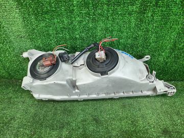 ФАРА НА TOYOTA CRESTA GX100