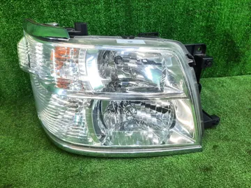 ФАРА НА NISSAN ELGRAND E50
