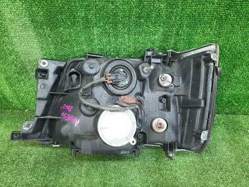 ФАРА НА NISSAN ELGRAND E50