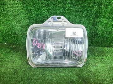 ФАРА НА TOYOTA NOAH KR42