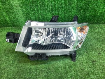 ФАРА НА TOYOTA BB QNC21