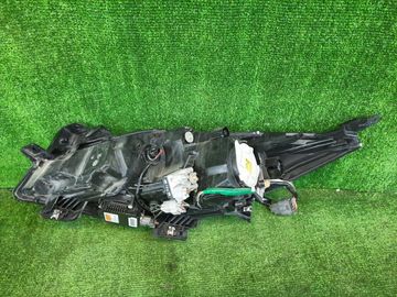 ФАРА НА MAZDA AXELA BL5FP