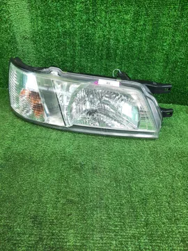 ФАРА НА NISSAN BLUEBIRD U14