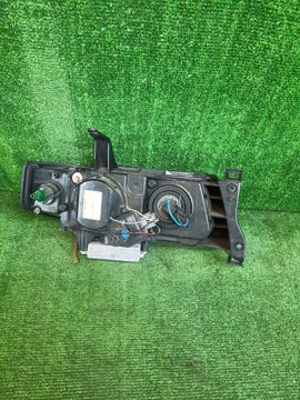 ФАРА НА MAZDA BONGO FRIENDEE SGLR