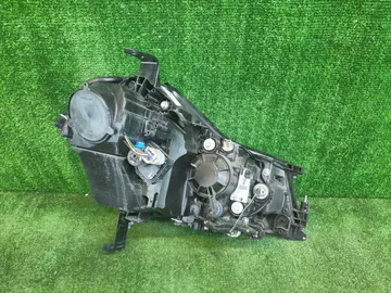 ФАРА НА NISSAN FUGA Y50