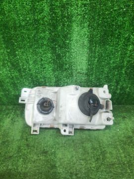 ФАРА НА NISSAN SERENA C23