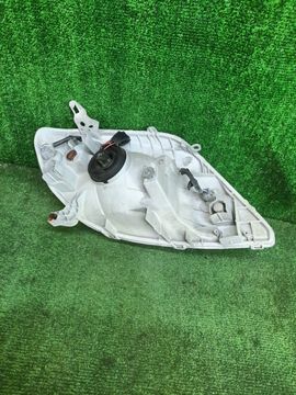 ФАРА НА TOYOTA COROLLA NZE121 