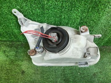 ФАРА НА TOYOTA COROLLA SPACIO AE111N