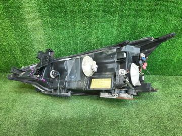 ФАРА НА MITSUBISHI GRANDIS NA4W