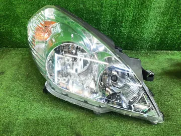 ФАРА НА NISSAN WINGROAD Y11