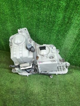 ФАРА НА TOYOTA CROWN MAJESTA UZS186