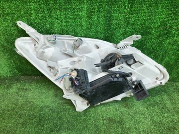 ФАРА НА TOYOTA COROLLA SPACIO NZE121N