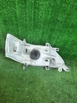 ФАРА НА NISSAN SERENA TC24