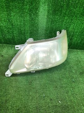 ФАРА НА NISSAN SERENA TC24