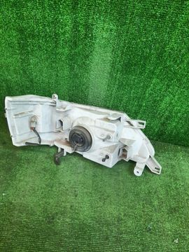 ФАРА НА NISSAN SERENA TC24