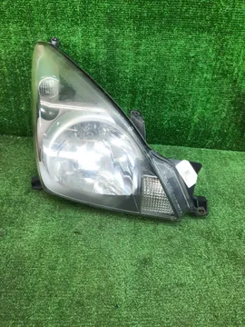ФАРА НА TOYOTA OPA ZCT10