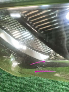 ФАРА НА TOYOTA ISIS ZGM10G