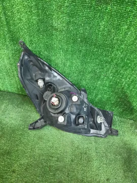 ФАРА НА TOYOTA OPA ZCT10