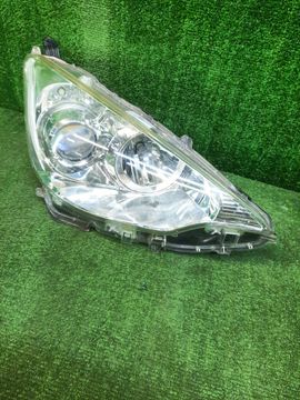 ФАРА НА TOYOTA AQUA NHP10