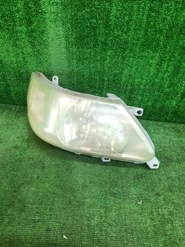 ФАРА НА NISSAN SERENA TC24