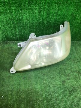 ФАРА НА NISSAN SERENA TC24