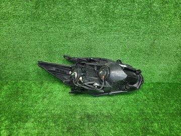 ФАРА НА TOYOTA PRIUS ZVW30