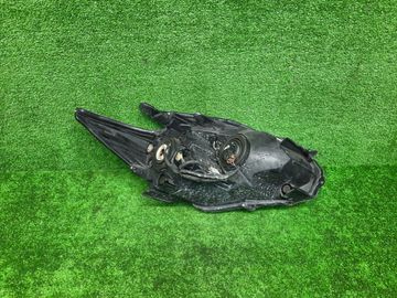 ФАРА НА TOYOTA PRIUS ZVW30