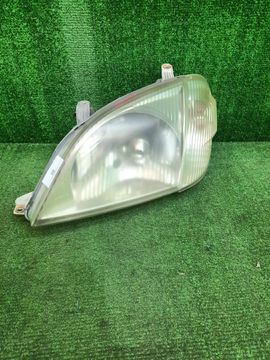 ФАРА НА TOYOTA NADIA SXN15