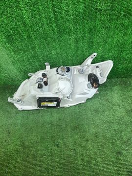 ФАРА НА TOYOTA COROLLA  AXIO NZE141