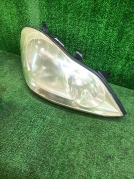 ФАРА НА TOYOTA IPSUM ACM21W