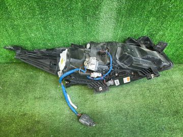 ФАРА НА MAZDA AXELA BLEAP