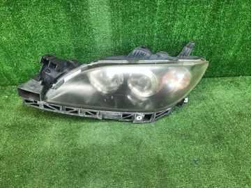 ФАРА НА MAZDA AXELA BK3P